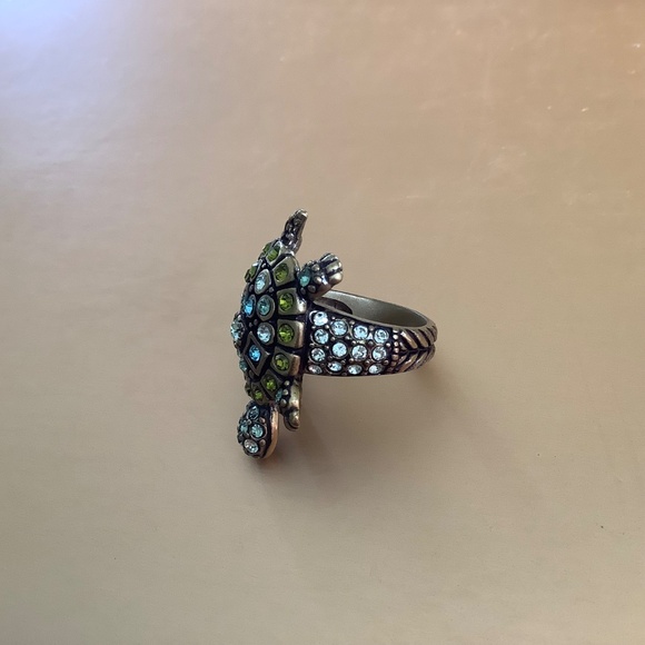 Heidi Daus Simply Irresistible Crystal Turtle Necklace & Matching Ring Pistachio - Picture 13 of 14